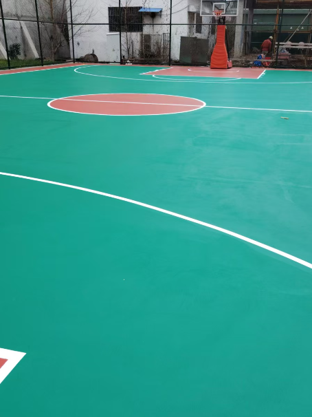 滨州 球场长期使用易出现地面开裂